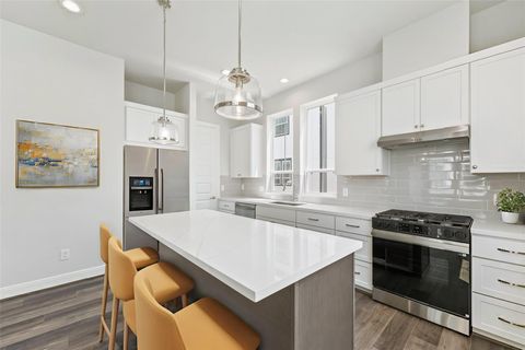 Photo of 2708 Grand Fountains Drive #F, Houston, TX 77054 (MLS # 38996241)