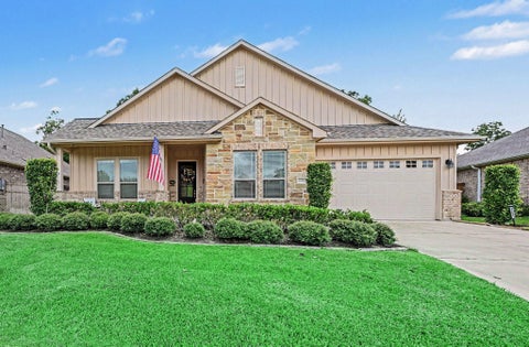 Photo of 33002 Woodlake Drive, Fulshear, TX 77441 (MLS # 12200389)