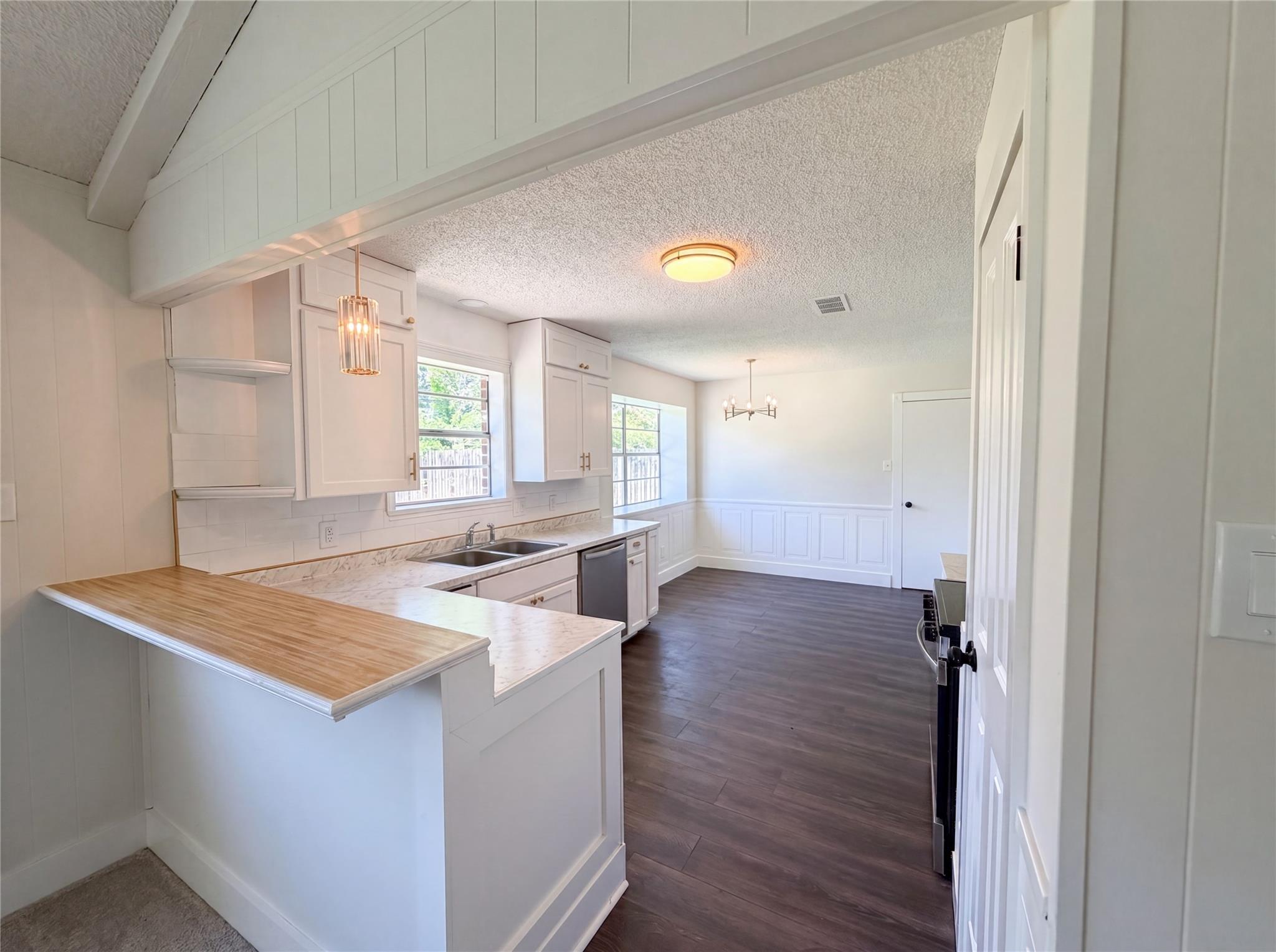 12614 A Bar Drive