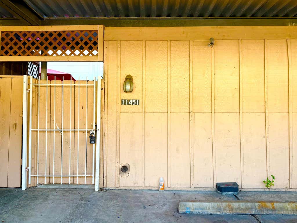 Photo of 11451 Beechnut St ST, Houston, TX 77072 (MLS # 4087614)