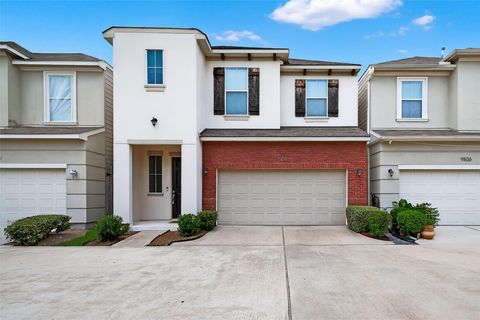 Photo of 9508 Cedarpost Square Street, Houston, TX 77055 (MLS # 37737433)