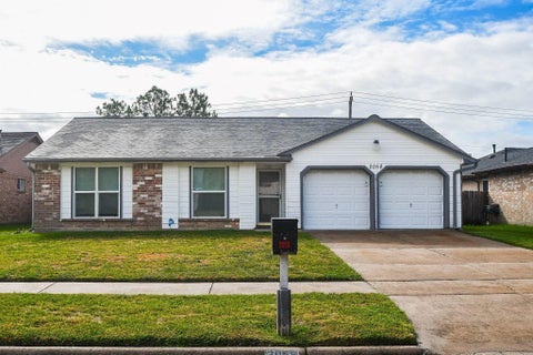 Photo of 2058 Feather Ridge Drive, Missouri City, TX 77489 (MLS # 37596962)
