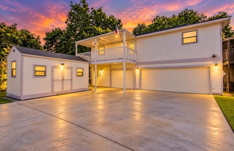 Photo of 118 Anita Street, La Marque, TX 77568 (MLS # 31205278)