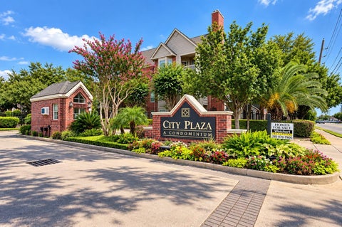 Photo of 1330 Old Spanish Trail #3102, Houston, TX 77054 (MLS # 73554614)