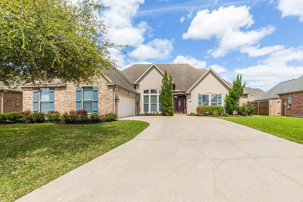 Photo of 7940 Laurelwood Street, Beaumont, TX 77707 (MLS # 72935007)