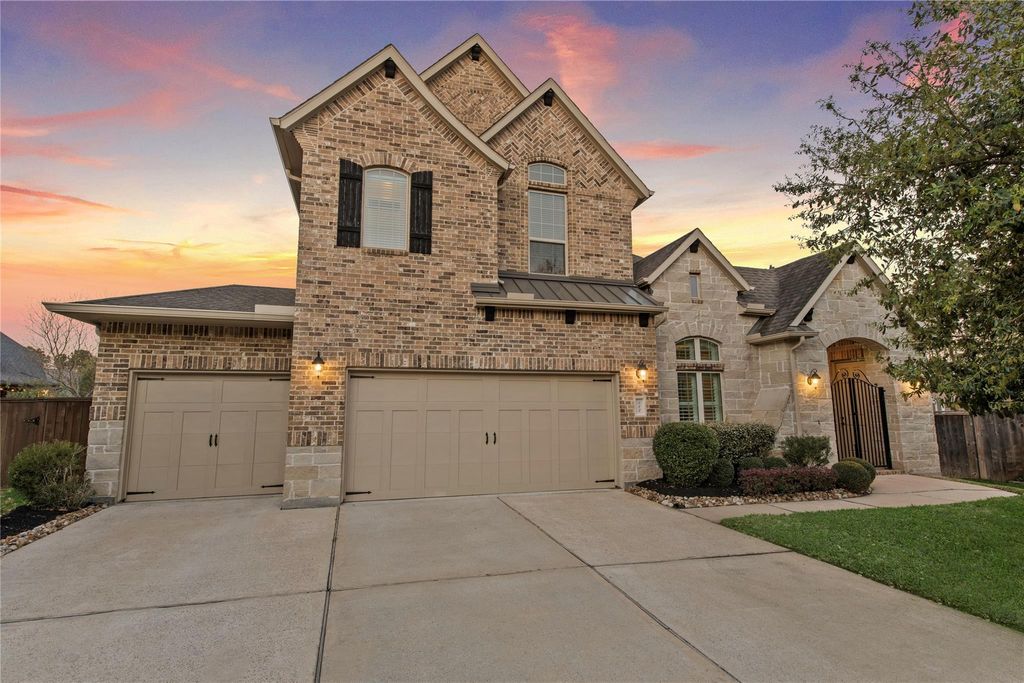Photo of 183 Wade Pointe Drive, Montgomery, TX 77316 (MLS # 32790833)