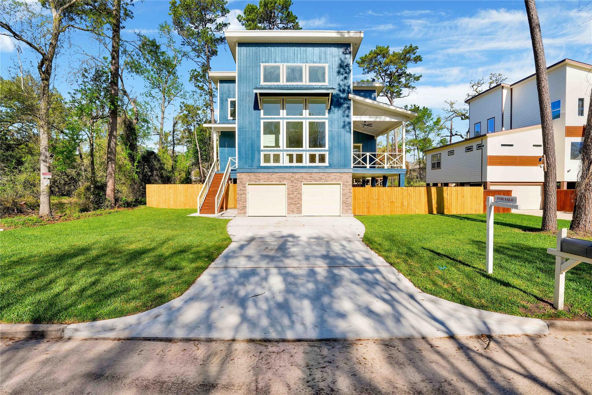 13523 Lakecrest Drive