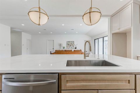 Tiny photo for 1803 Seaspray Court, Houston, TX 77008 (MLS # 11240047)