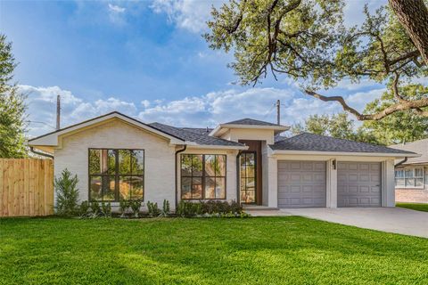 Photo of 1803 Seaspray Court, Houston, TX 77008 (MLS # 11240047)