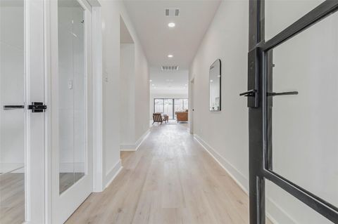 Tiny photo for 1803 Seaspray Court, Houston, TX 77008 (MLS # 11240047)