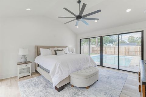 Tiny photo for 1803 Seaspray Court, Houston, TX 77008 (MLS # 11240047)