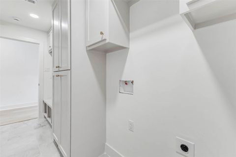 Tiny photo for 1803 Seaspray Court, Houston, TX 77008 (MLS # 11240047)