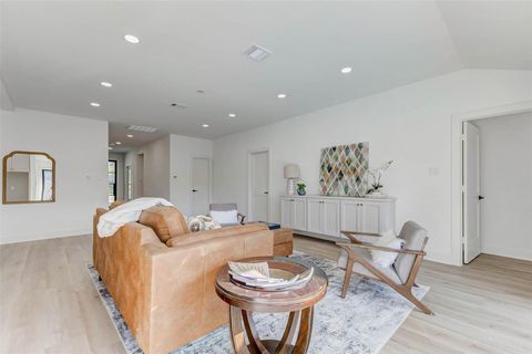 Tiny photo for 1803 Seaspray Court, Houston, TX 77008 (MLS # 11240047)