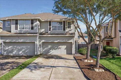 Townhouse For Sale - 14334 Fairbuff Lane<br/> Houston, TX 77014