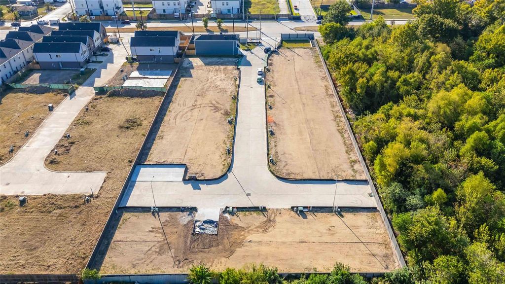 Photo of 1058 Wheatley Oak Lane, Houston, TX 77091 (MLS # 40922997)