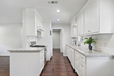 Tiny photo for 5106 De Lange Lane, Houston, TX 77092 (MLS # 45337388)