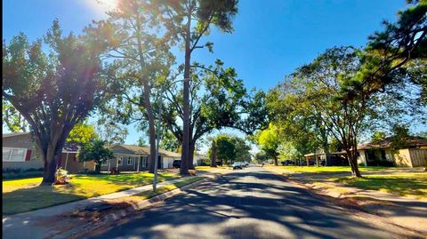 Tiny photo for 5106 De Lange Lane, Houston, TX 77092 (MLS # 45337388)