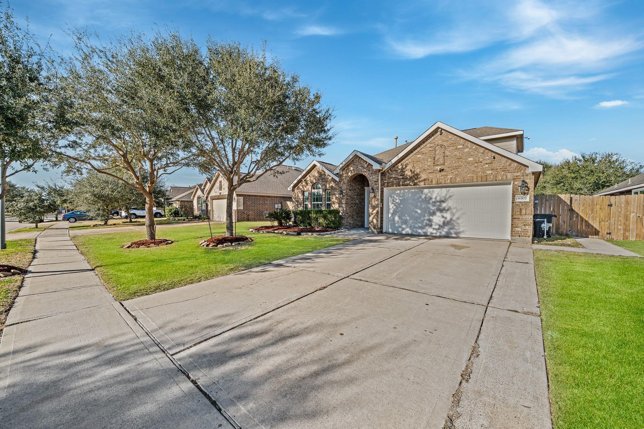 6707 Ashland Terrace Lane