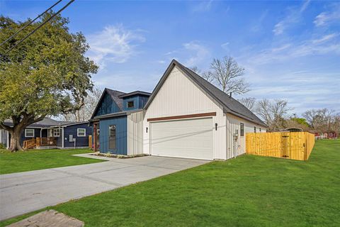 Tiny photo for 1807 Waco Street, Dayton, TX 77535 (MLS # 73889121)