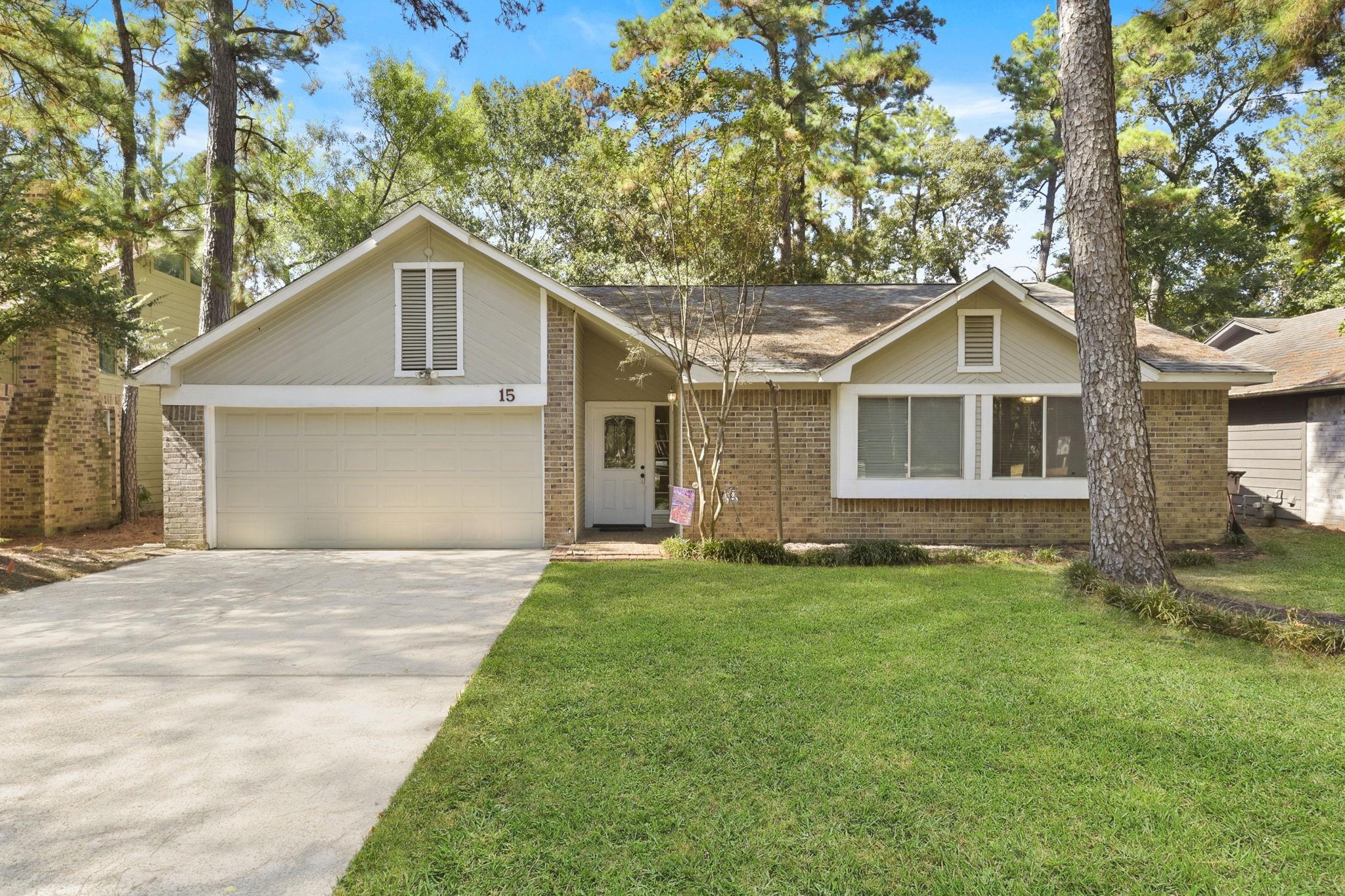 15 Brentwood Oaks Court