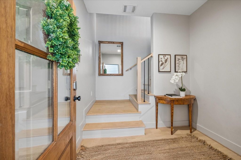 Photo of 2407 Bevis Street, Houston, TX 77008 (MLS # 14902798)