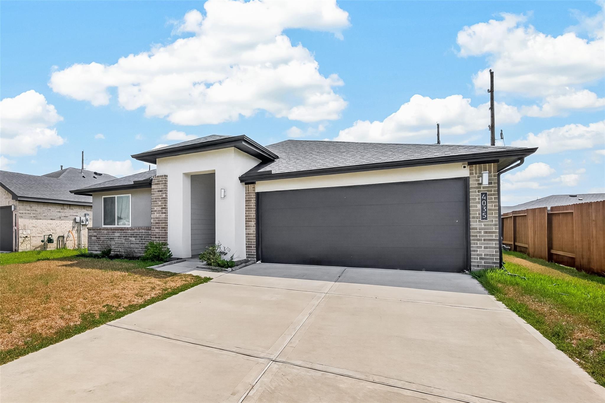 4035 Pierce Place Lane