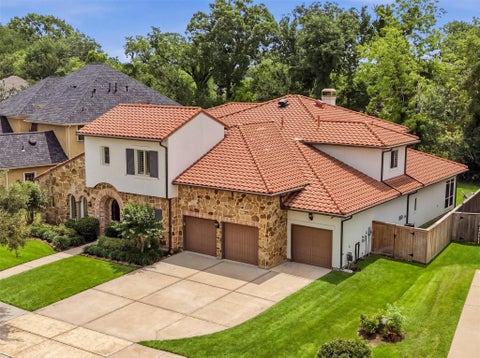 Photo of 6139 Logan Creek Lane, Sugar Land, TX 77479 (MLS # 79227846)