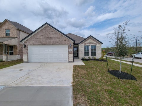 Photo of 902 Cold Snow Drive, Houston, TX 77090 (MLS # 64152694)