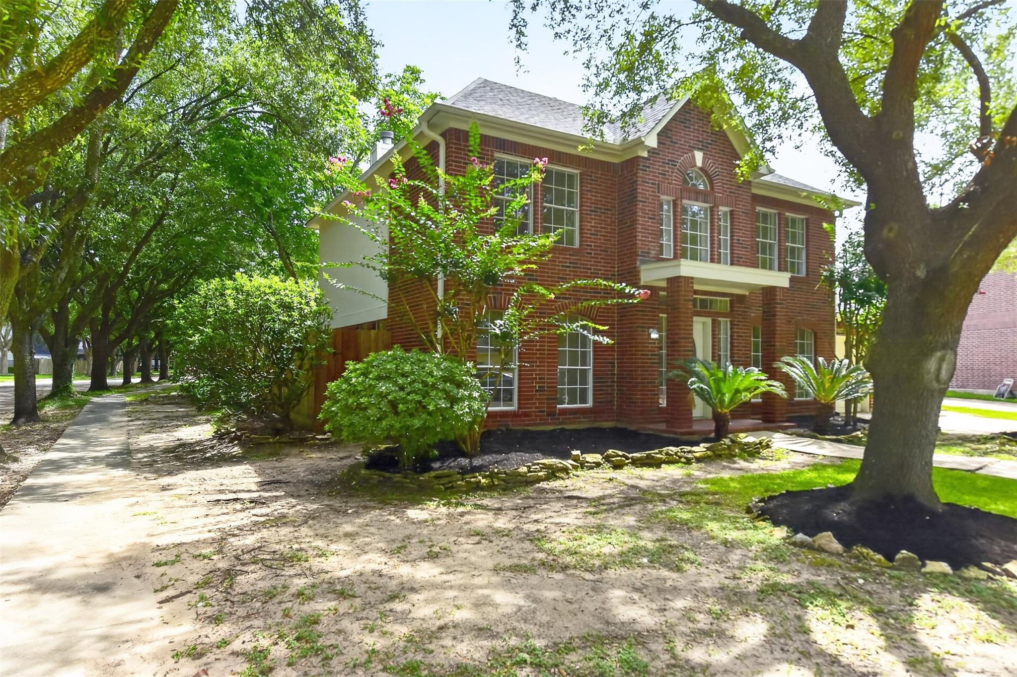 13903 Viewfield Court
