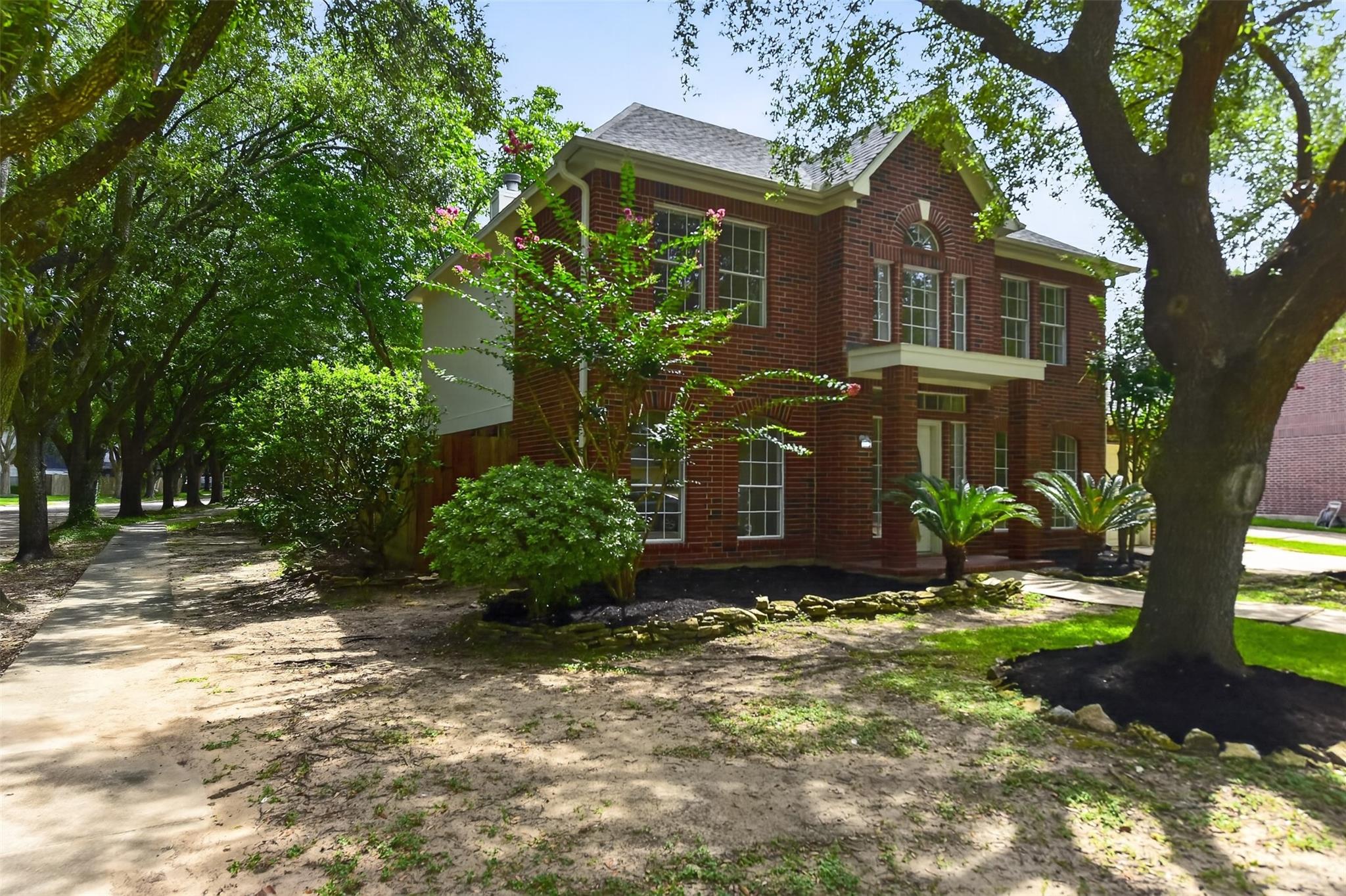13903 Viewfield Court