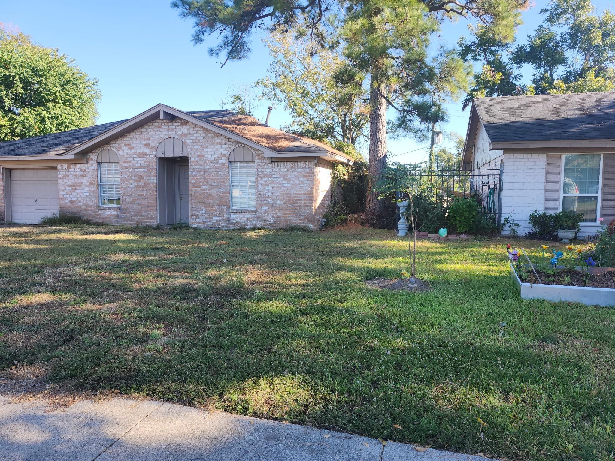 815 Centerwood Drive