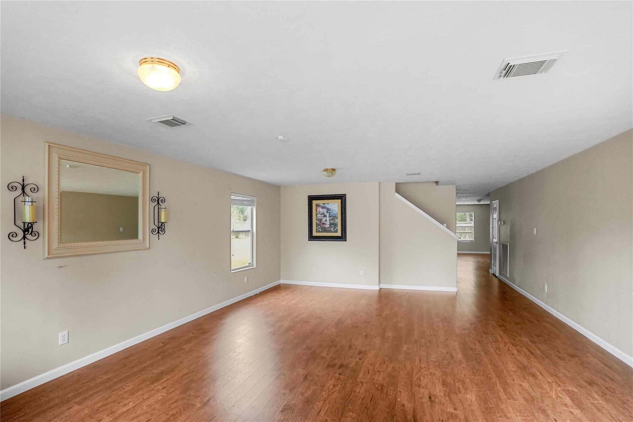 1006 Stillgate Ct Court