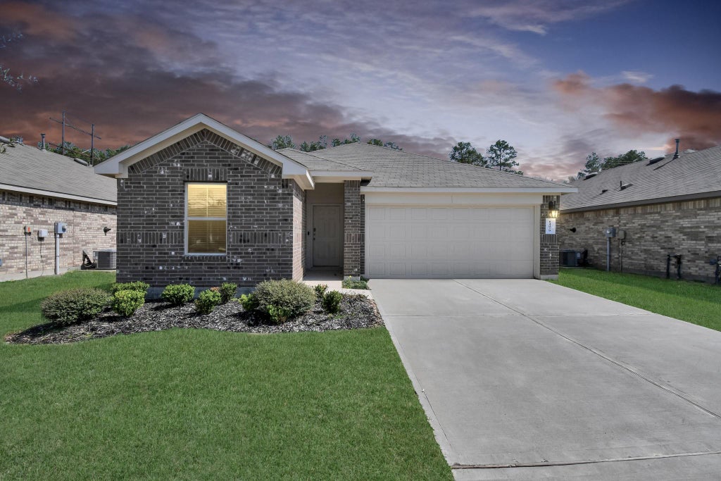 Photo of 14059 W Crystal Cave Lane, Conroe, TX 77384 (MLS # 68410643)