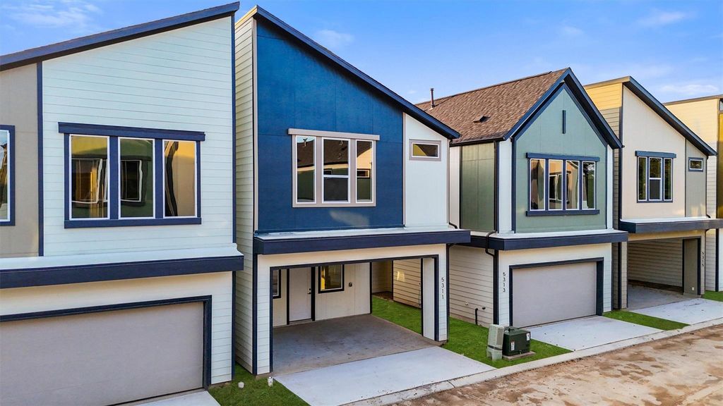 Photo of 5311 Teodoro Lane Ln, Houston, TX 77091 (MLS # 92382104)