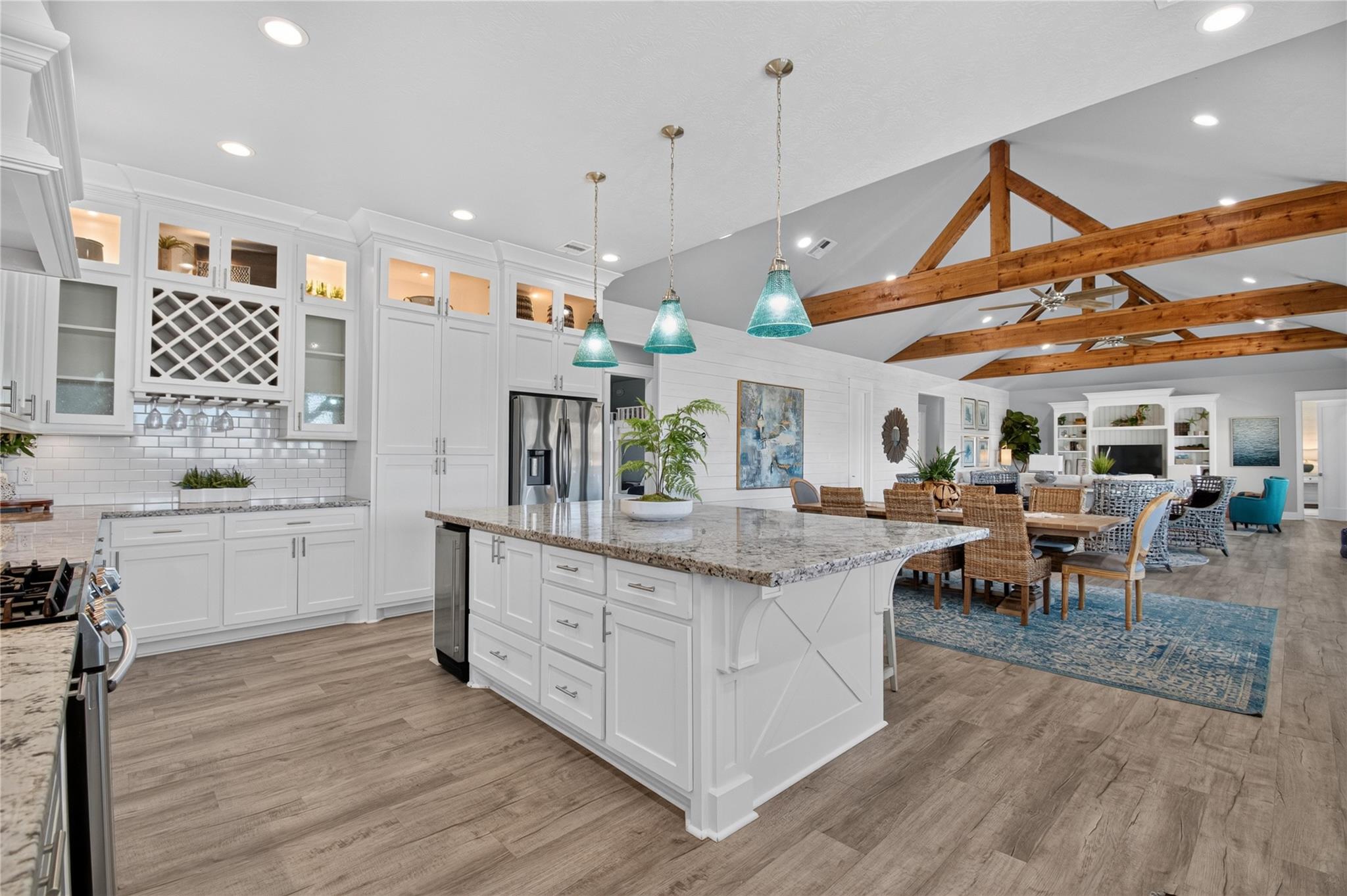 937 S Cove