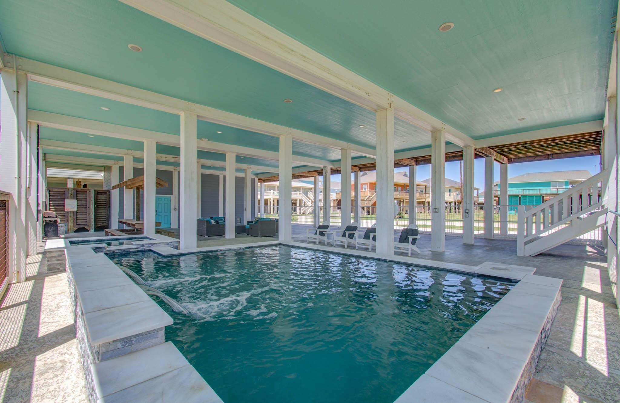 937 S Cove