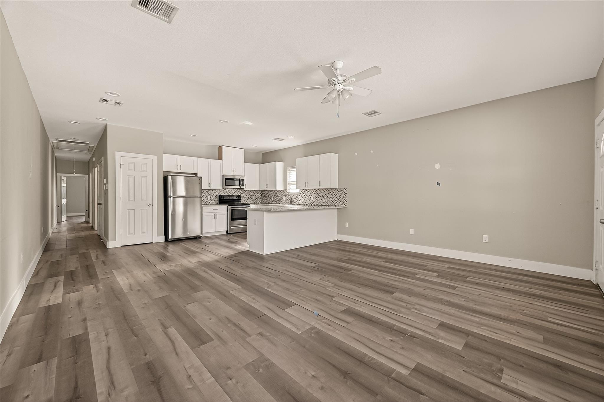 9306 Bean Street A-B