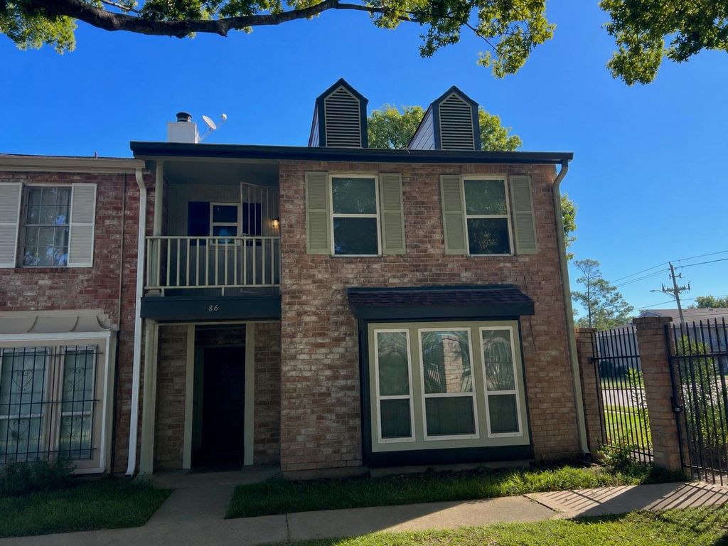 Photo of 5801 Lumberdale Road #86, Houston, TX 77092 (MLS # 26835748)
