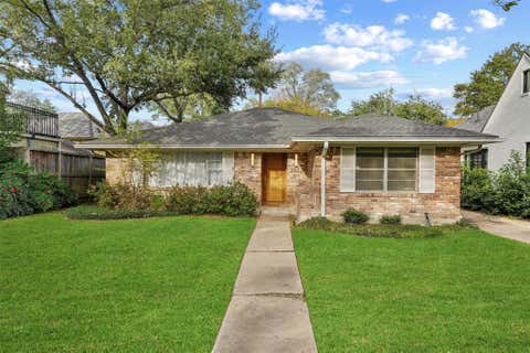 Photo of 2052 Addison Road, Houston, TX 77030 (MLS # 45175361)