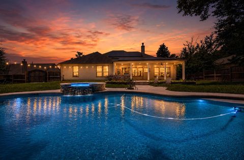Photo of 28510 Redwood Cliff Lane, Houston, TX 77336 (MLS # 18251046)