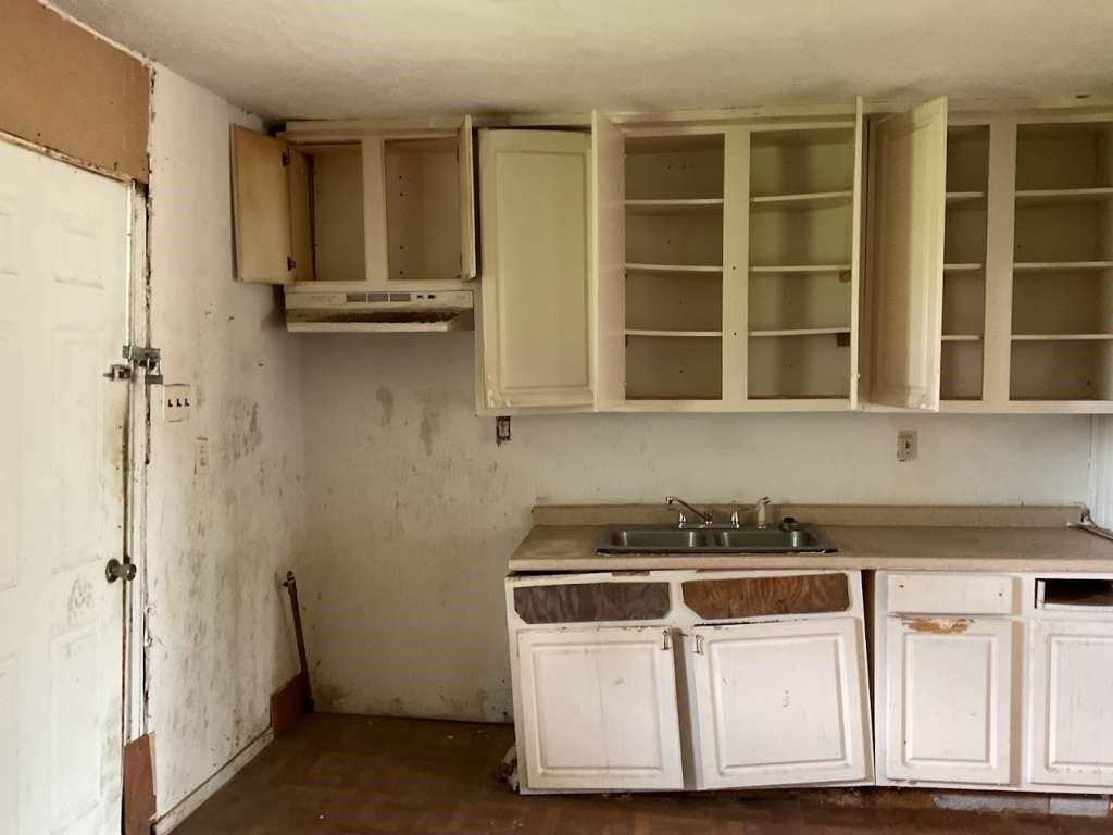 1208 W 10th Street 1212