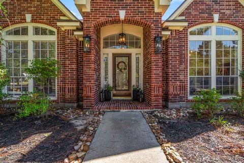 2 Quiet Oak Drive The Woodlands TX 77381