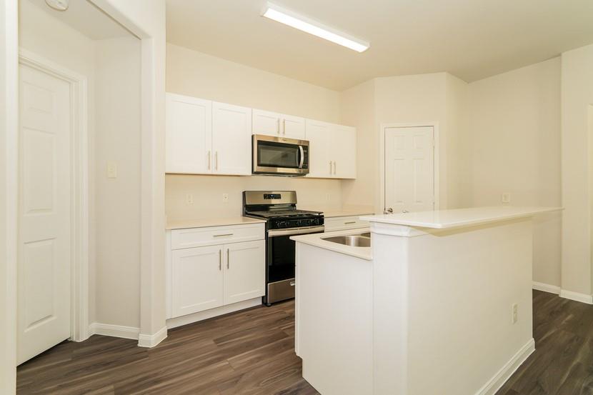 5566 Latta Plantation Drive