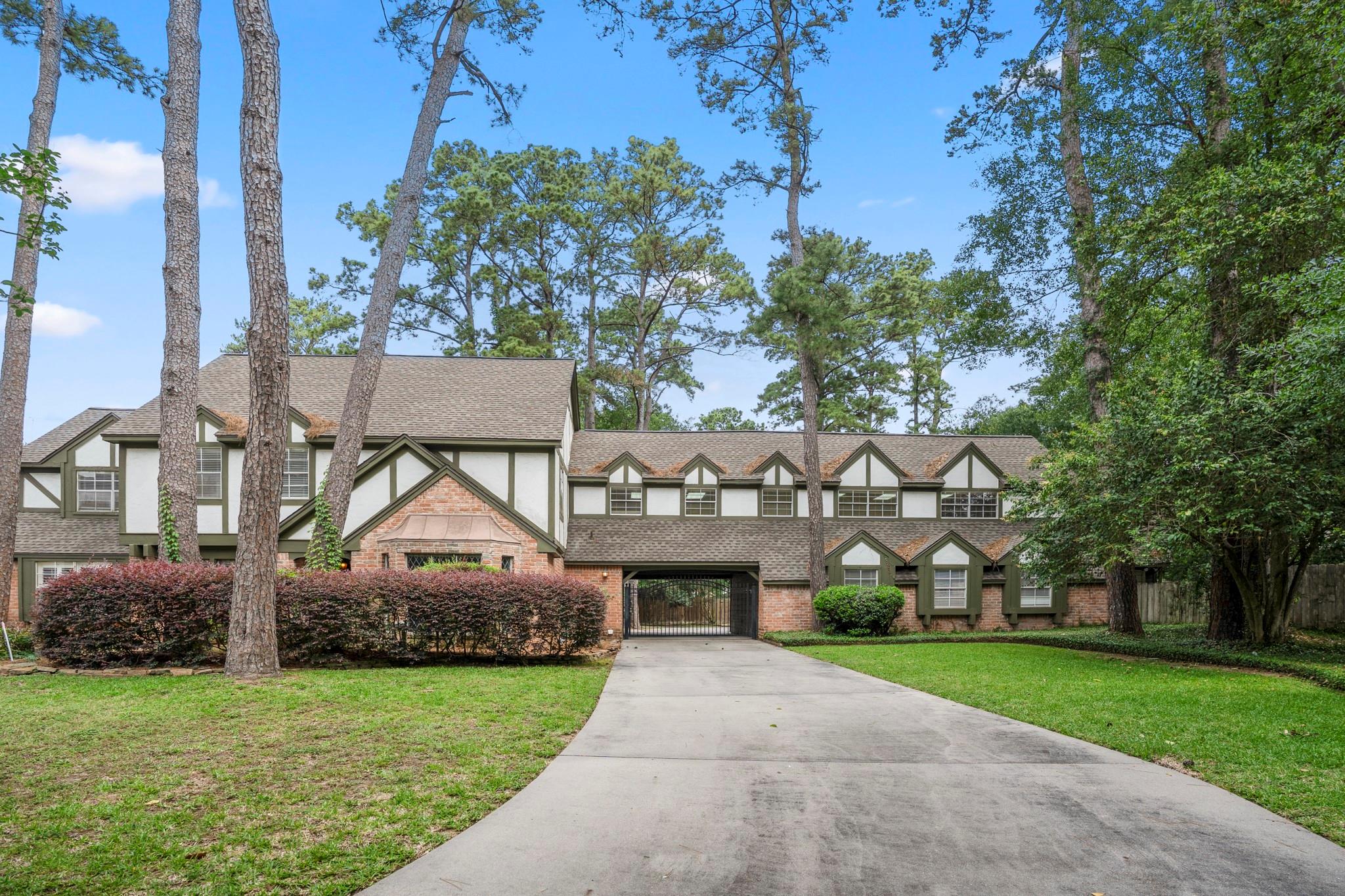 17214 Hill View Lane