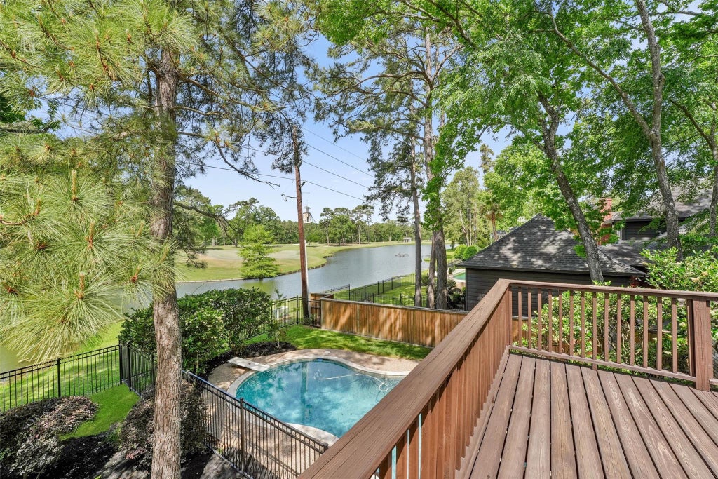 Photo of 2023 Forest Garden Drive, Kingwood, TX 77345 (MLS # 16105168)