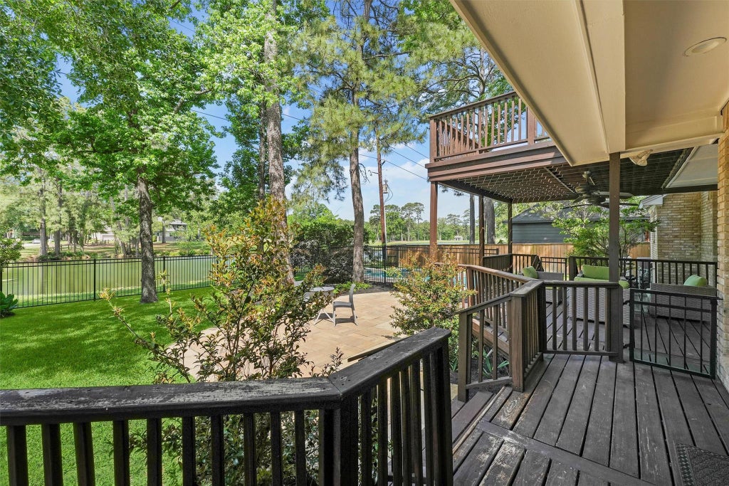 Photo of 2023 Forest Garden Drive, Kingwood, TX 77345 (MLS # 16105168)