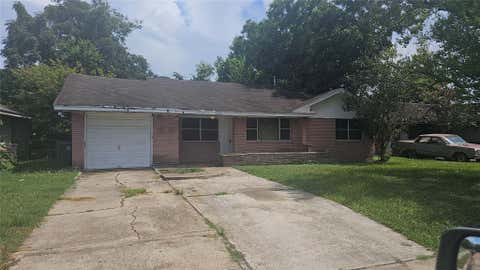Photo of 2826 Monticello Drive, Houston, TX 77045 (MLS # 35968179)