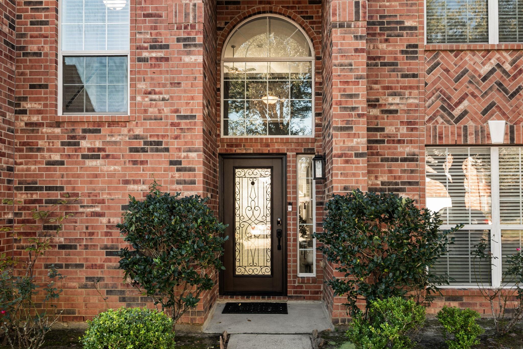 6911 Hamilton Falls Lane