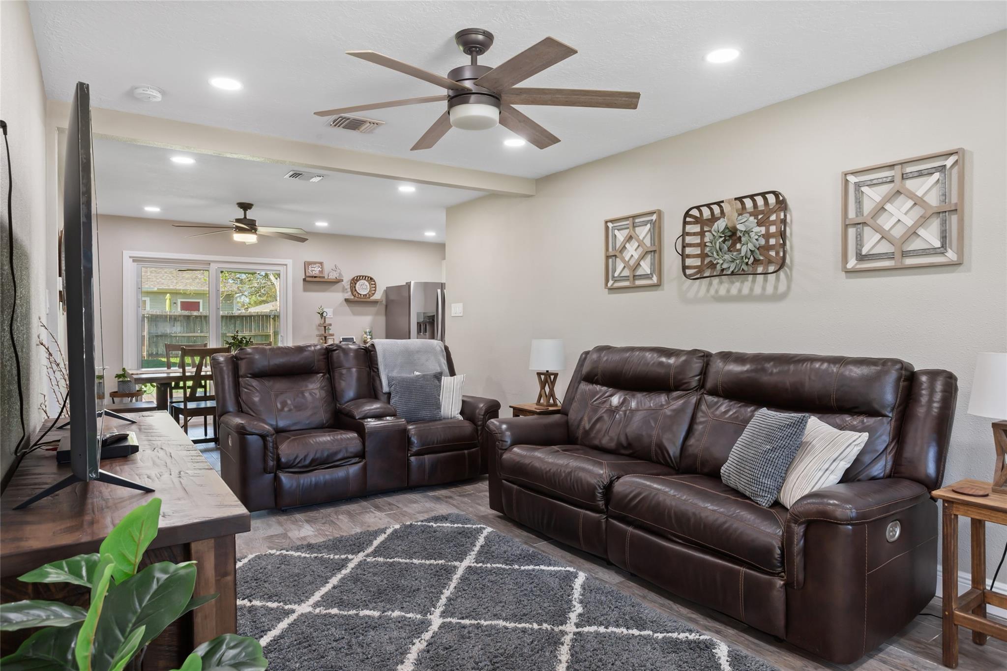 16806 David Glen Dr Drive