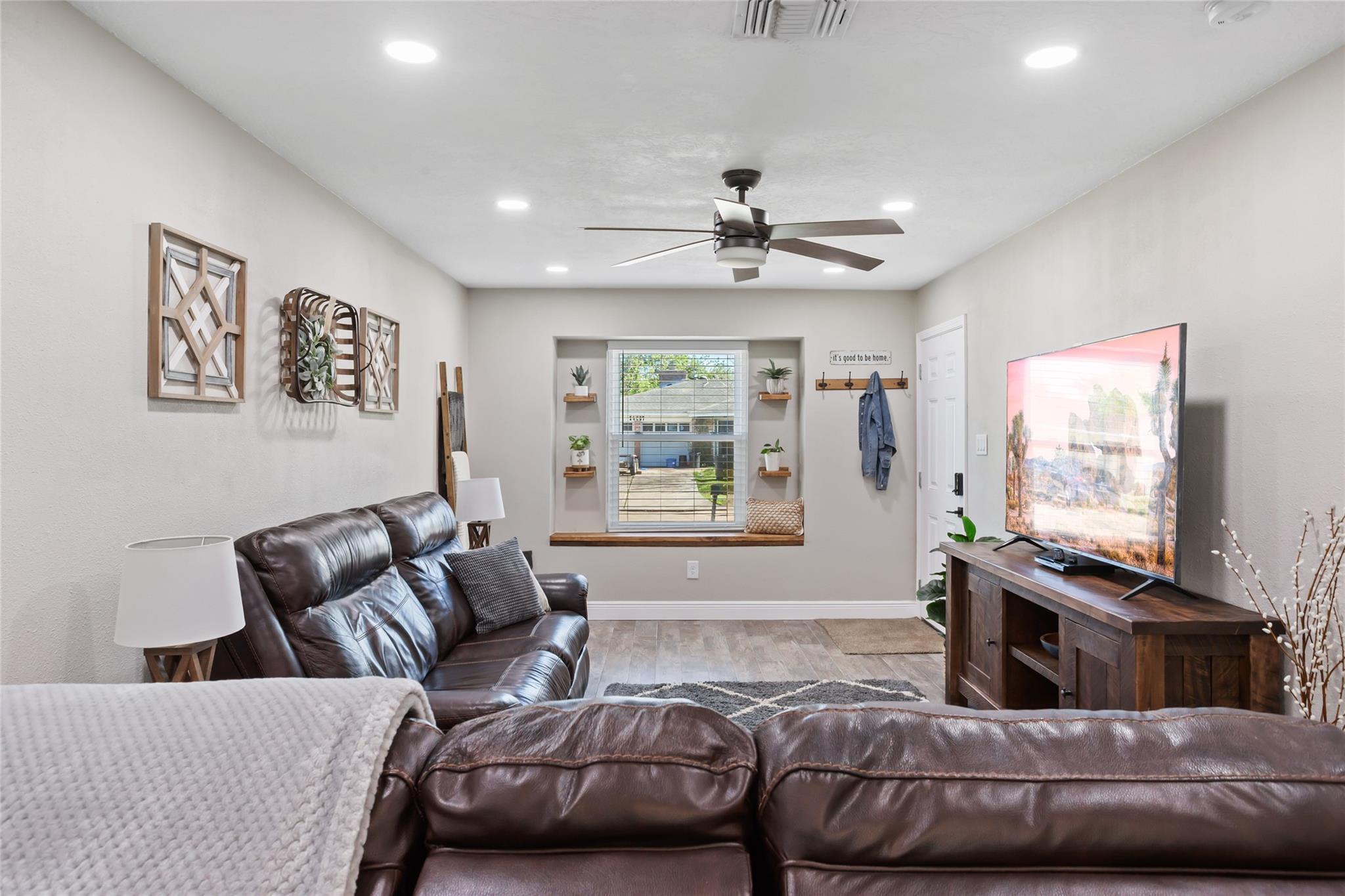 16806 David Glen Dr Drive
